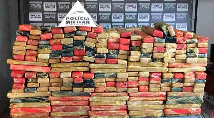 Polícia apreende 30kg de maconha skank avaliados em R 1 milhão Jornal