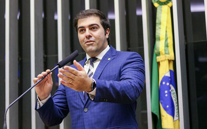 Ex-deputado Franco Cartafina ( )