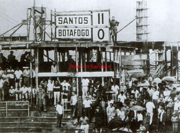 Em 1964, com Pelé em campo, Santos goleou o Botafogo por 11x0 (Foto/Reprodução Twitter @MemoriasFutebol)