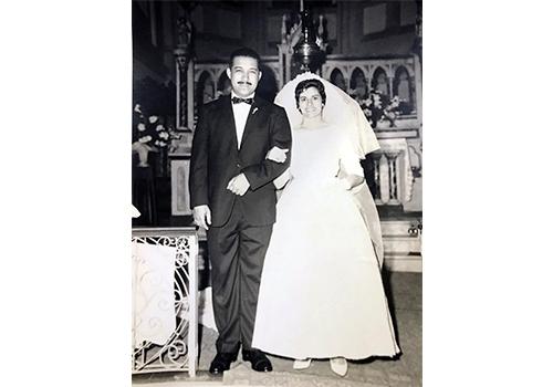 Dezembro e suas histórias. Na foto, o casal Antônio e Maura Delfino se casaram a 60 anos atrás, na Igreja São Domingos, no dia 12 de dezembro&nbsp;