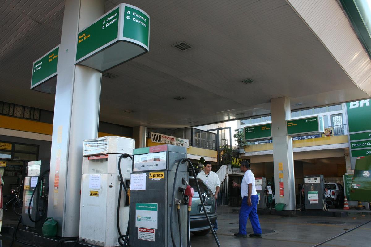 Segundo a pesquisa do Procon, o recuo do preço médio da gasolina comum foi de 0,21% (Foto/Jairo Chagas)