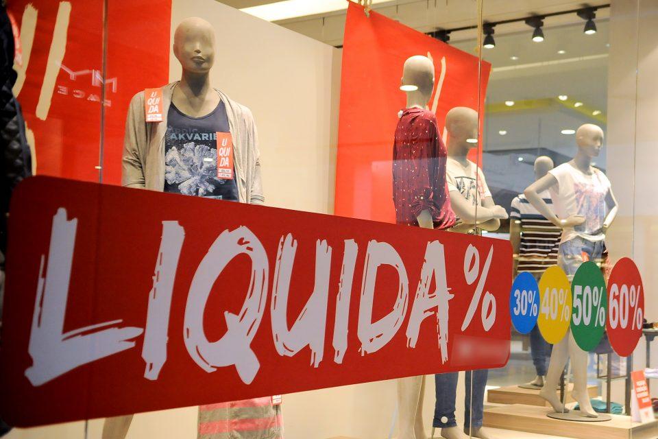 As liquidações já são visíveis em lojas  (Foto/Tânia Rêgo/Agência Brasil)