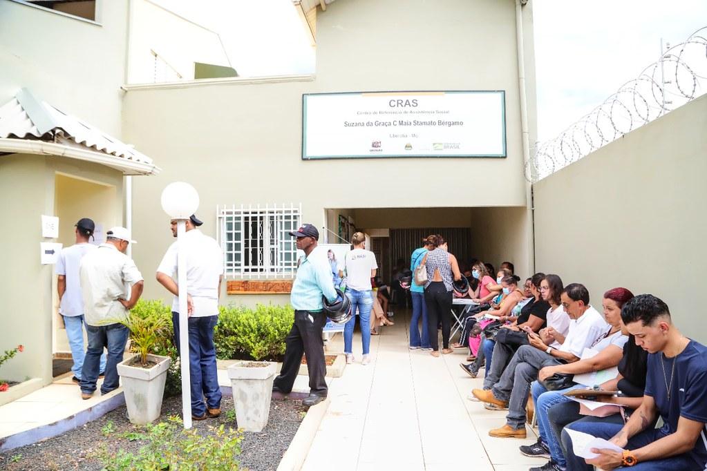 Mutirão de empregos no Cras do Tutunas, no ano passado, atraiu mais de 150 pessoas (Foto/Divulgação/PMU)