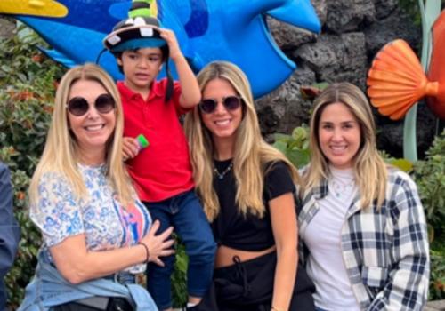 Ana Paula, Arthur, Victoria e Barbara Sales curtindo férias em clima de Walt Disney (Foto/Arquivo Pessoal)