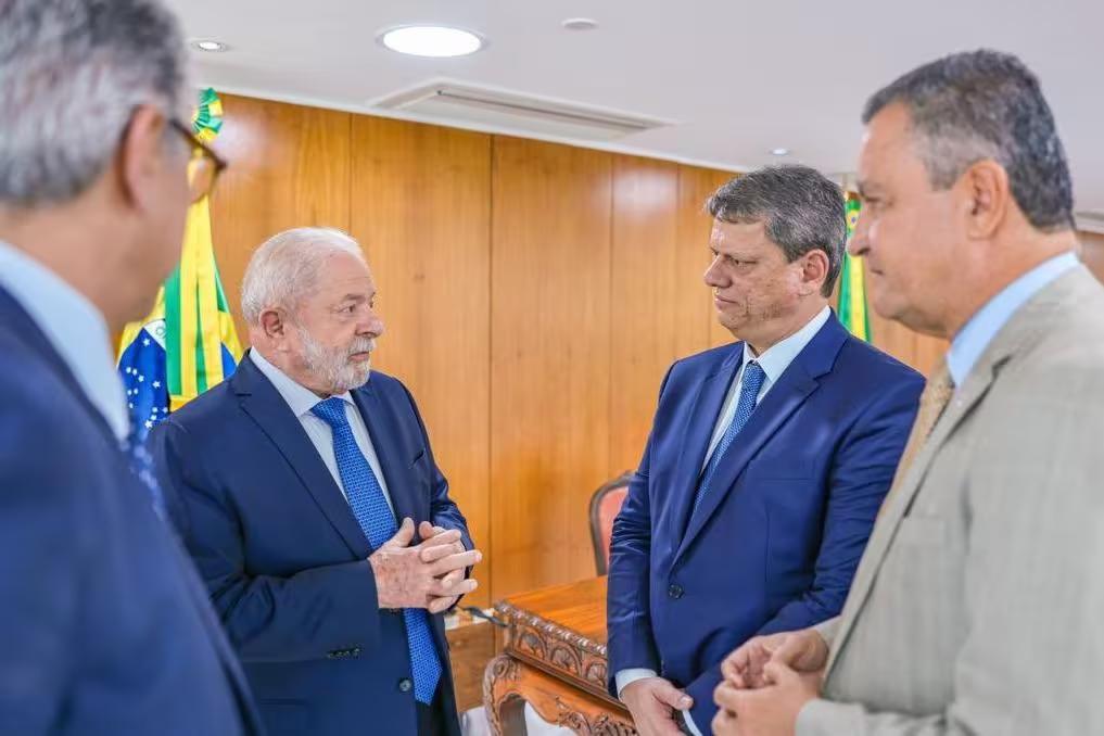 Presidente da República, Luiz Inácio Lula da Silva (PT), e o governador do estado de São Paulo, Tarcísio de Freitas (Foto/Ricardo Stuckert)