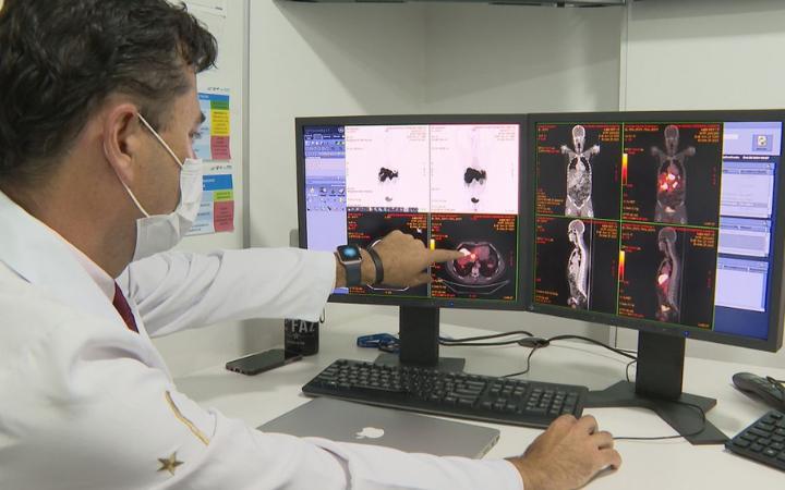 Médico, especialista em câncer de colo (Foto/Reprodução/Tv Brasil)