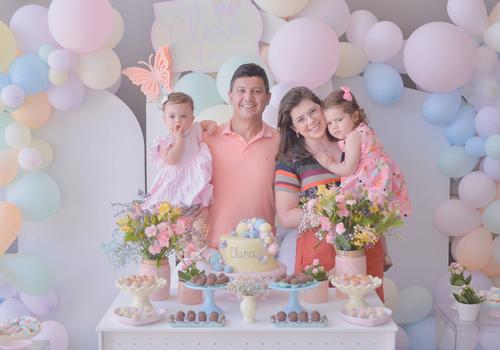 Eduardo Mangucci, Carolina Bragini e Beatriz no aniversário da priminha Clara (Fotos/Selem Fotografia)