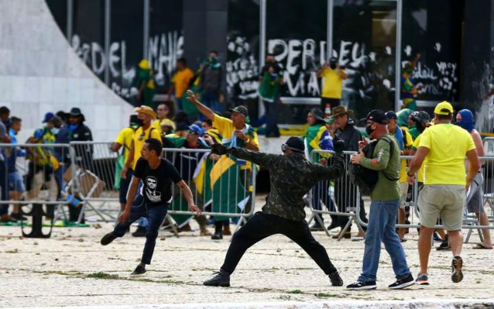 Manifestantes em ato antidemocrático em Brasília (Foto/Reprodução)