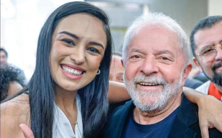 Patrícia Melo e Lula (Foto/Reprodução/@patriciamelobrasil)