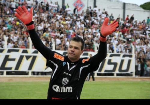 Goleiro Fernando Pompéu no Araxá (Foto/Divulgação)