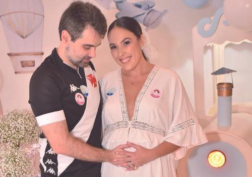 O mais puro amor entre Felipe, Paula e o primogênito que virá em breve (Fotos/Paulo Lúcio)