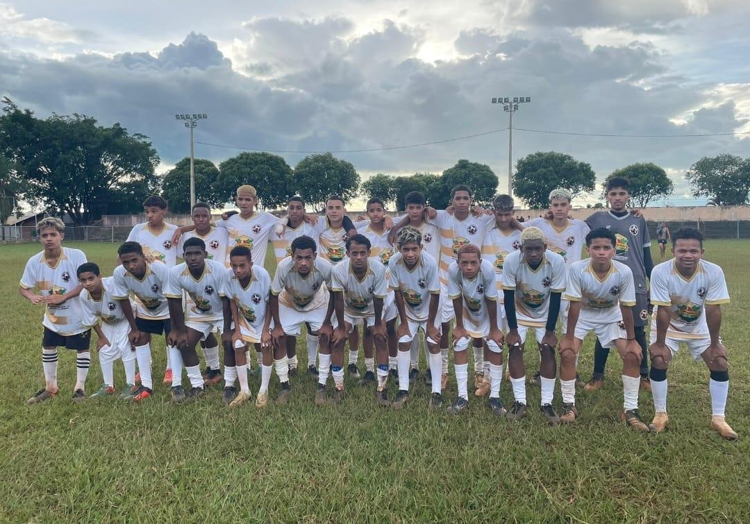 Turma “boa de bola, boa de escola” (Foto/Arquivo Pessoal)