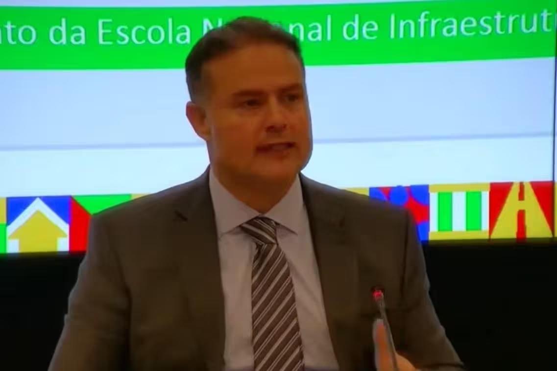 Renan Filho, ministro dos Transportes, detalhou metas para os primeiros 100 dias  (Foto/Reprodução/Youtube Ministério dos Transportes)