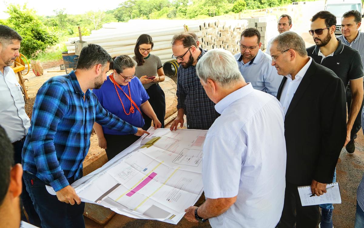 Representantes do Conselho Nacional das ZPEs estiveram ontem em Uberaba verificando o andamento de implantação da unidade  (Foto/Divulgação)