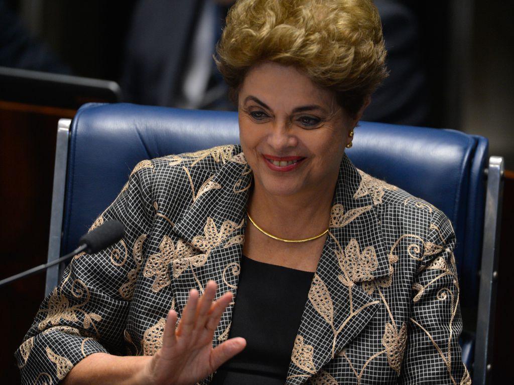 Dilma Rousseff faz sua defesa durante sessão de julgamento do impeachment no Senado, em 2016 (Foto/Fabio Rodrigues Pozzebom/Agência Brasil)