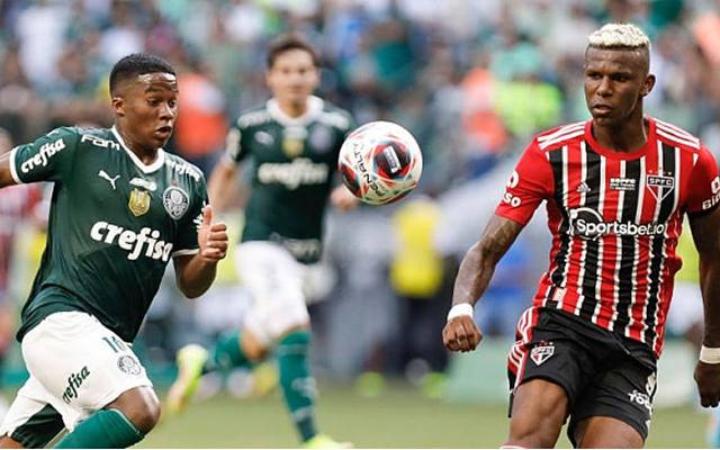 Em um jogo bastante disputado São Paulo e Palmeiras ficaram no 0 x 0, mas o futebol apresentado foi de péssima qualidade (Foto/Futeboo)