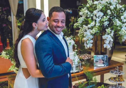 Leticia Carvalho e Leopoldo Hueb Barata trocaram alianças no FDS e estão com casamento marcado para esse ano. Felicidades aos noivos! (Foto/ Alysson Oliveira)