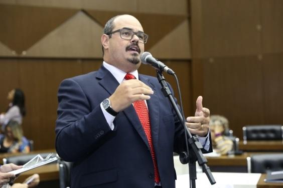 Mateus Simões cumpre agenda na cidade no dia 3 de fevereiro e participa de evento no Centro Administrativo Municipal  (Foto/Divulgação)