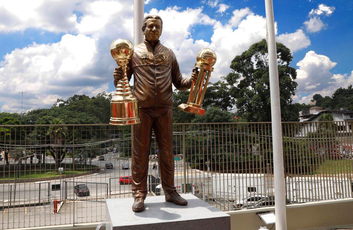 Telê Santana foi bicampeão da Copa Libertadores e do Mundial de Clubes pelo São Paulo Futebol Clube (Foto/Twitter/SPFC)