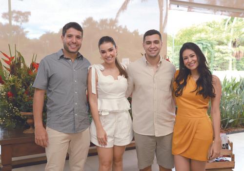 Com os amigos Victor Franco Reis e Paula Rodrigues (Foto/Babi Magela)