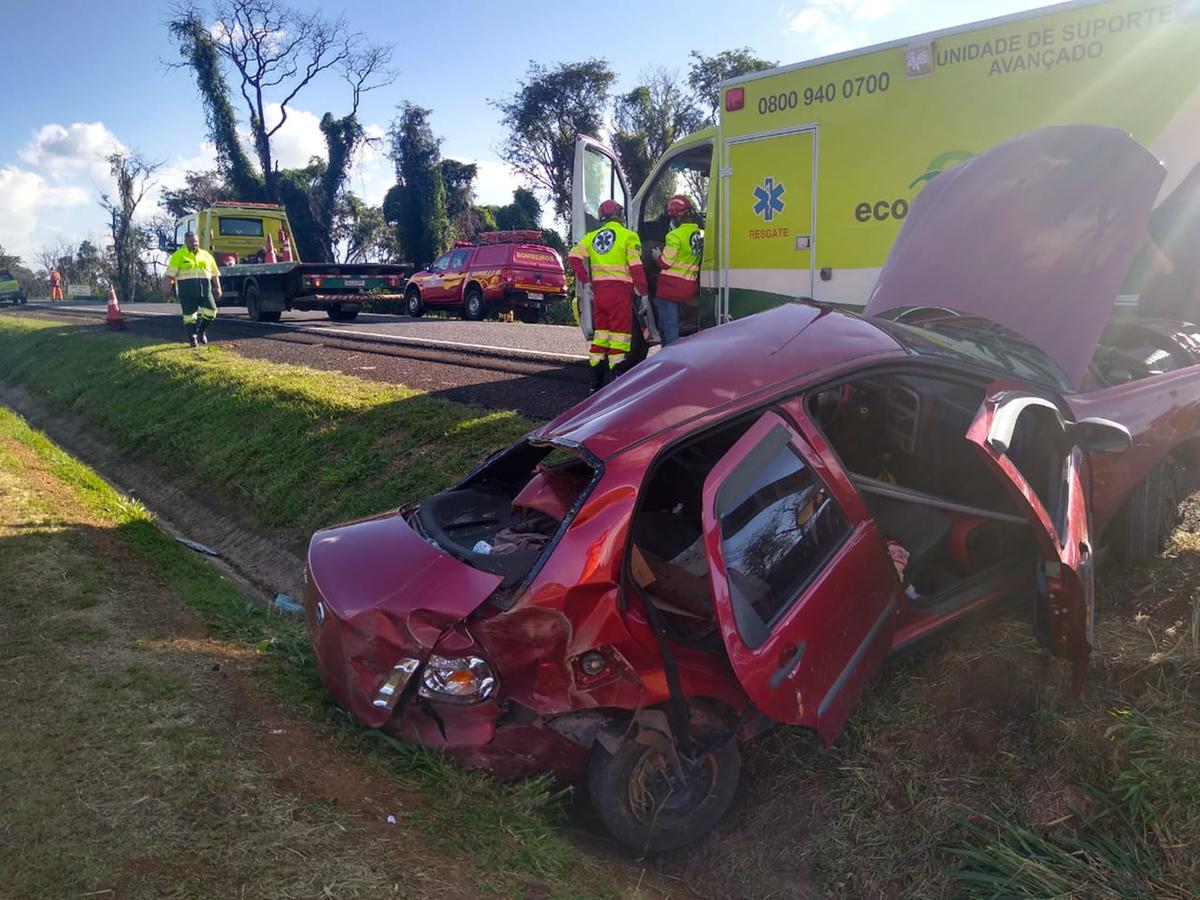 Capotamento aconteceu no km 148 da BR-050 (Foto/Corpo de Bombeiros)