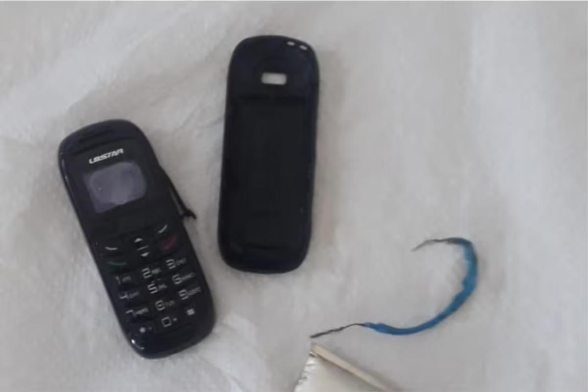 Celular engolido por detento  (Foto/Divulgação/Sejusp)