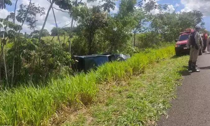 Capotamento em Iturama (Foto/Divulgação)