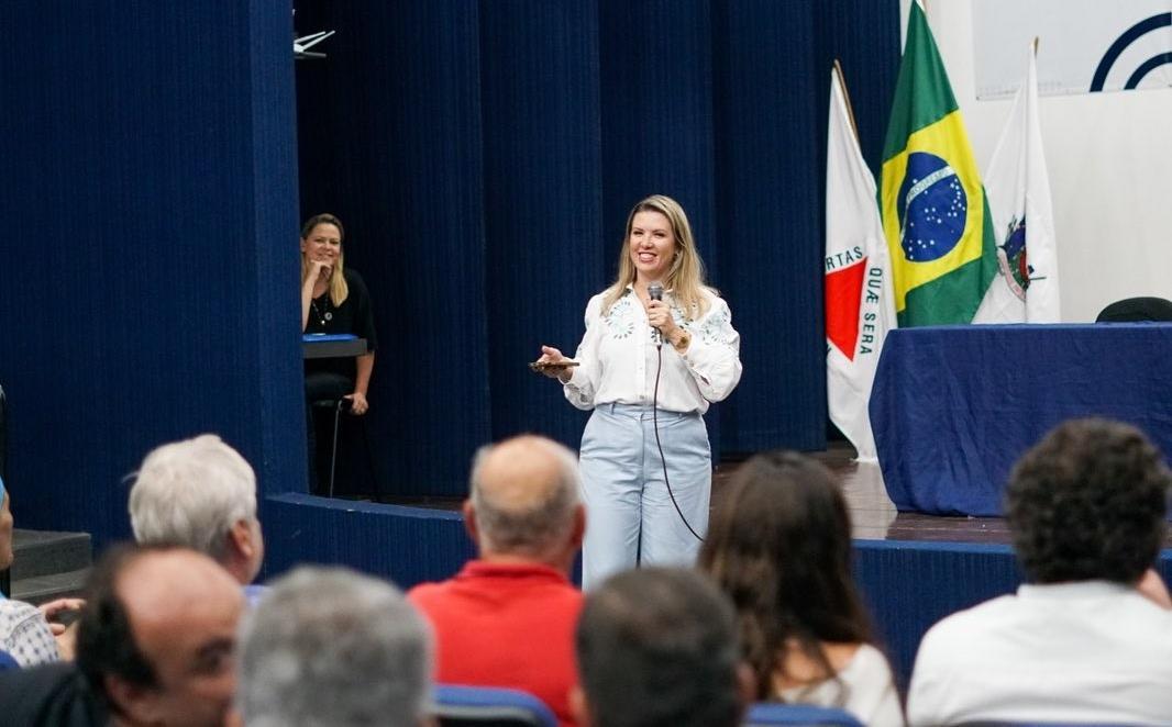 Prefeita Elisa ainda não definiu se aceita ir à Câmara Municipal falar sobre a situação da Saúde  (Foto/Divulgação)