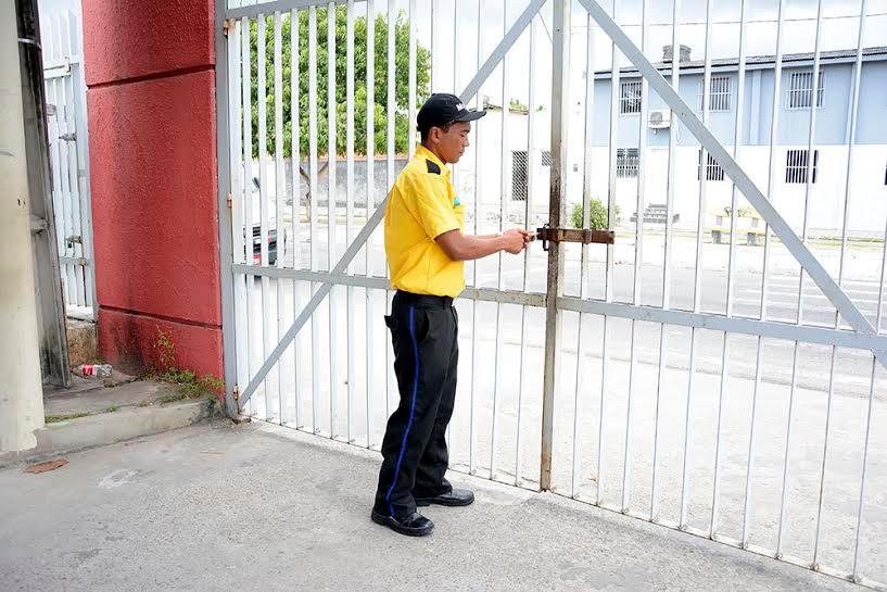 A implementação da escala rotativa de trabalho dos vigias começou a ser discutida para aumentar a cobertura nas escolas (Foto/Ilustrativa)