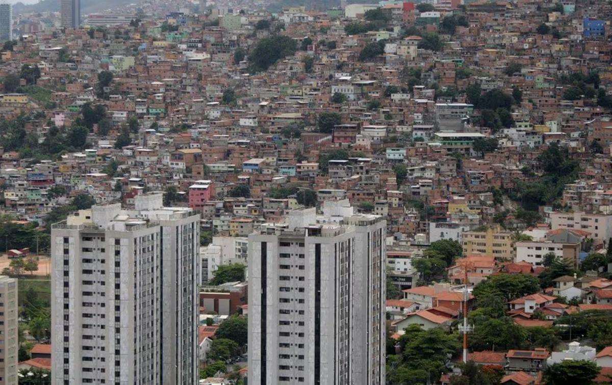 Vista da Barragem Santa Lucia em Belo Horizonte, retrato da desigualdade social na capital (Foto/Alex de Jesus)