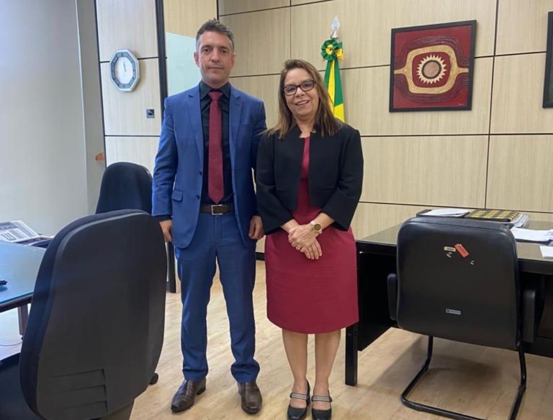 Luiz Fernando conversou também com Denise Pires de Carvalho, secretária do SISU no MEC (Foto/Divulgação)