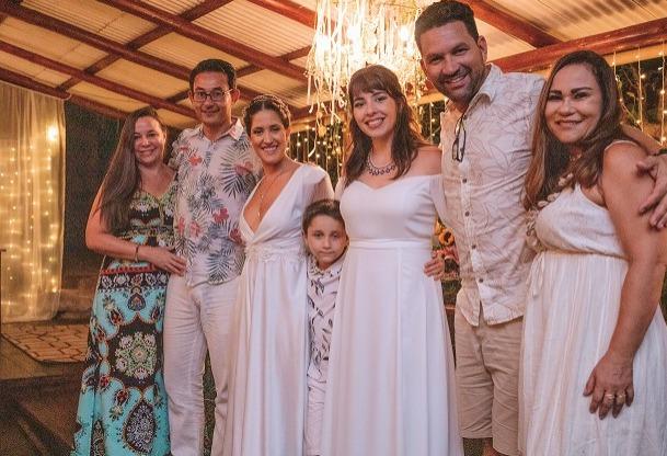 A família da Fê Almeida. Os tios e padrinhos, Jane Carvalho e José Arnaldo, o primo Arthur, o tio José Aparecido e a tia e madrinha, Ilma Almeida (Foto/Matusa Gonzaga e Dani Wasem)