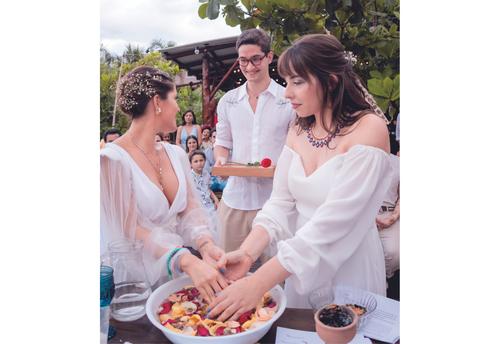 Renato Arthur, irmão da Fernanda Melo, levou as alianças e fez uma homenagem linda com palavras que levaram todos as lágrimas (Foto/Matusa Gonzaga e Dani Wasem)