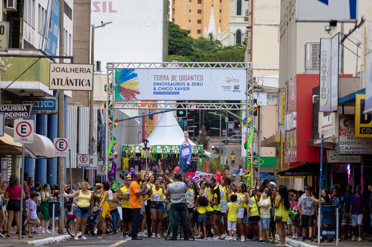 Os blocos saíram às 17h30  (Foto/PMU)