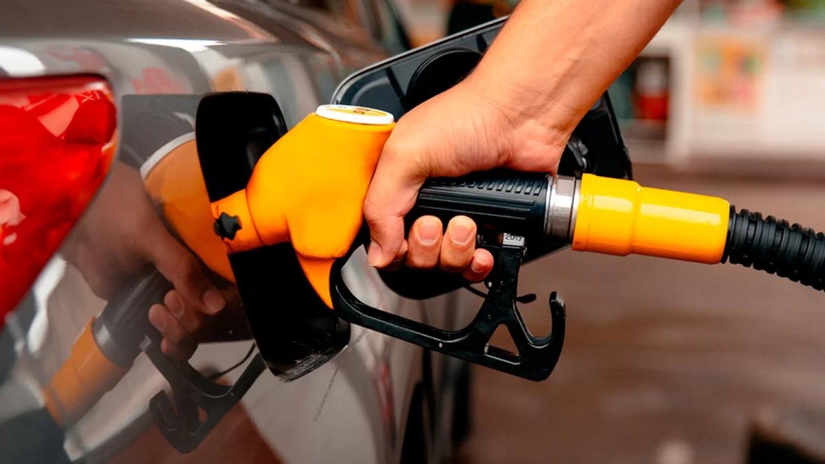 O valor médio do preço da gasolina em Uberaba, de R$5,52, está abaixo do praticado em nível nacional, de R$5,74, e em Minas, de R$5,59 (Foto/Ilustrativa)