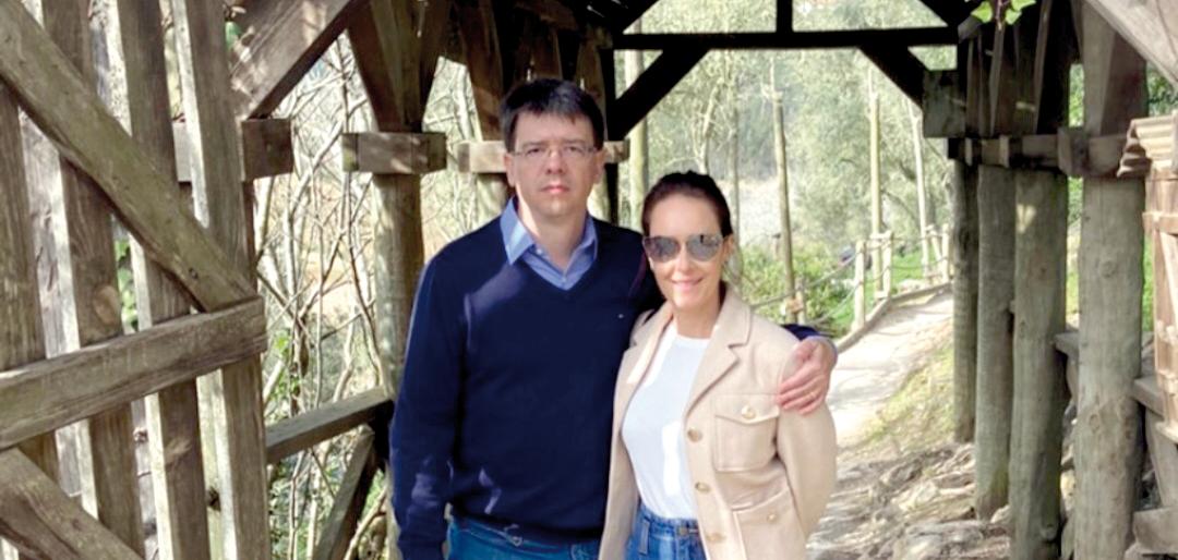 Amigos queridos Suzane e Roberto Lenza curtindo as delícias de Portugal (Foto/Arquivo Pessoal)