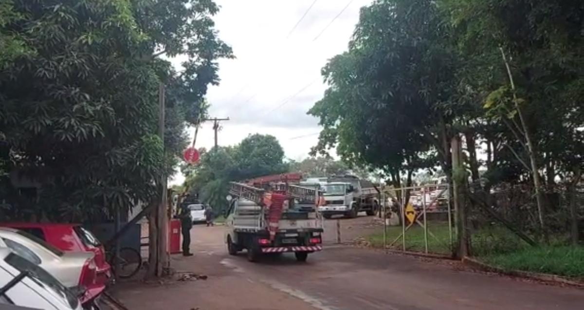 Cemig restabeleceu a energia no Horto Municipal, em Uberaba, na manhã desta terça-feira (7) (Foto/Reprodução/Fábio Braga - via Hélio Jr)