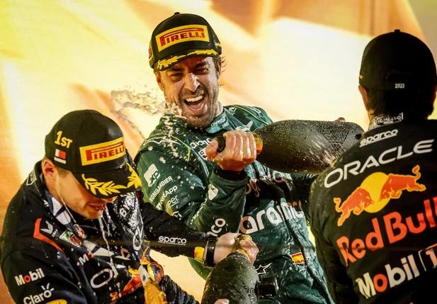 Verstappen, Alonso e Perez (Foto/Divulgação/F1)