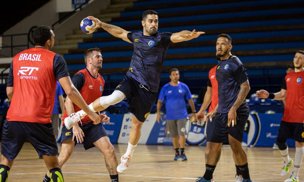 Partida profissional de handebol (Foto/Agência Brasil)