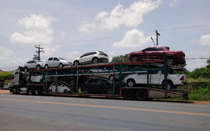 Homem constatou que carro havia sido furtado ao retornar para o local que havia deixado caminhão cegonha (Foto/Ilustrativa)