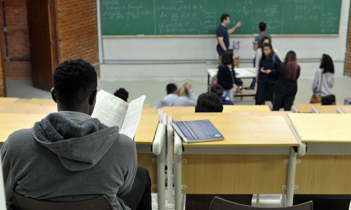O Fies é um programa de financiamento no ensino superior (Foto/Agência Brasil)