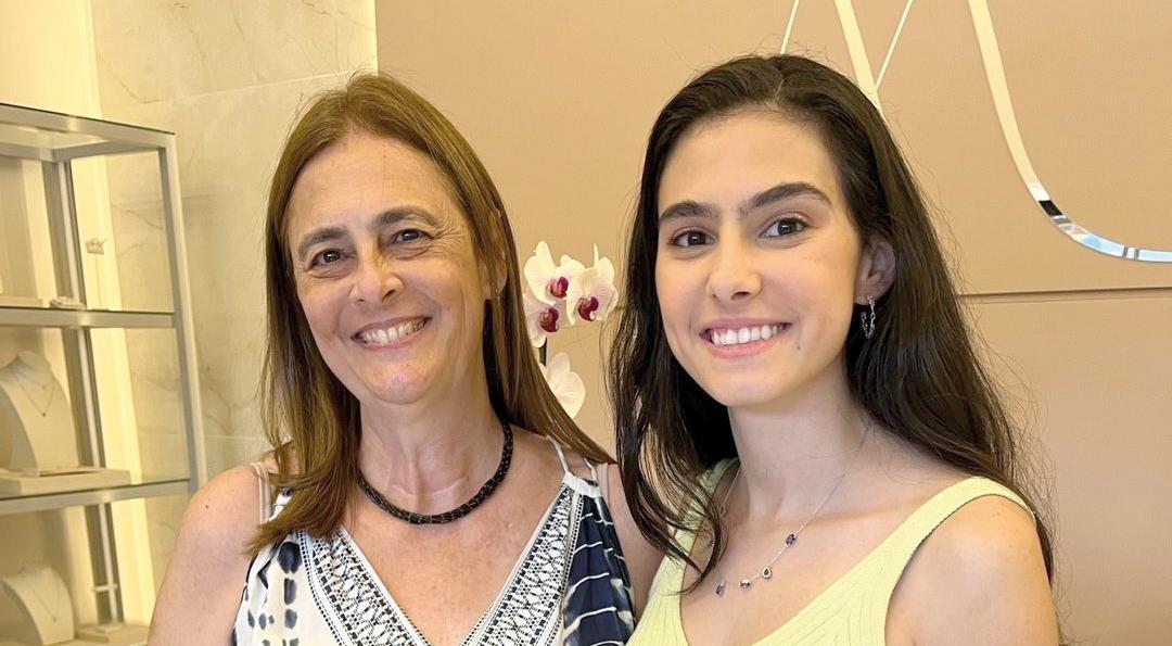 Mariana Abdanur Stephan Reis e sua mãe Jamila (Foto/Arquivo Pessoal)