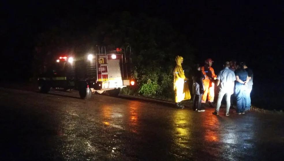 O acidente aconteceu na LMG-733, entre Pirajuba e Frutal (Foto/Divulgação Corpo de Bombeiros)