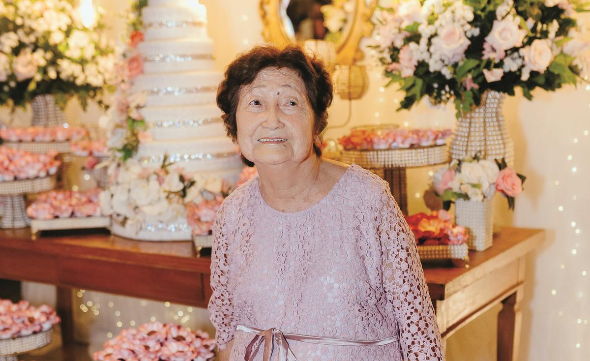 Dona Hilda Nojiri completou 80 anos dia 11 e ganhou maravilhosa festa para celebrar a vida ao lado dos familiares e amigos (Foto/Rose Queiroz)