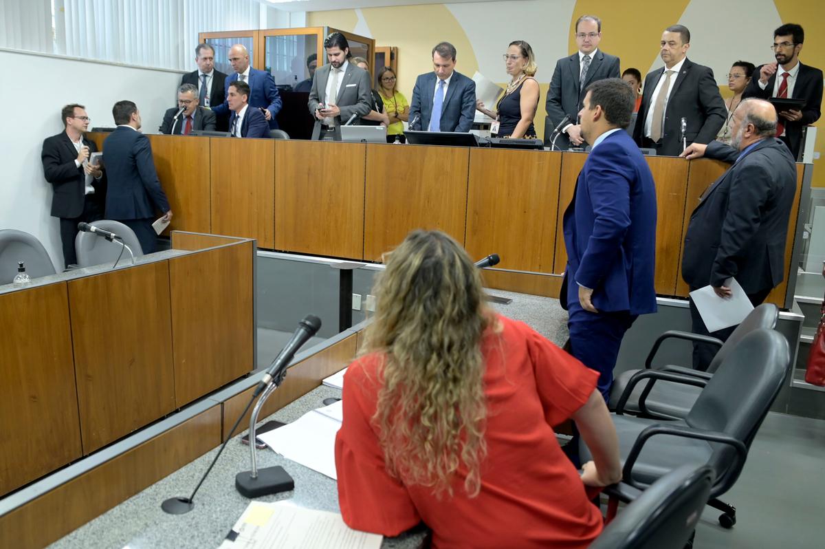 Comissão de Constituição e Justiça da Assembleia analisou emendas e discutiu até a possibilidade de adiamento da votação do projeto (Foto/Sarah Torres/ALMG)