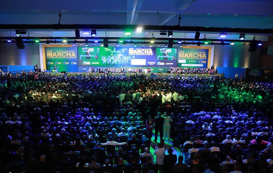 Mais de 400 prefeitos se reuniram nesta terça-feira (28) em Brasília na Marcha em Defesa dos Municípios  (Foto/Divulgação)