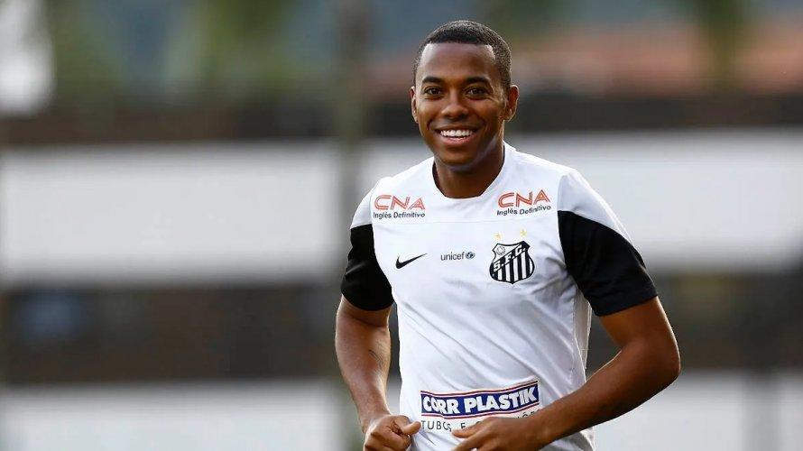 Robinho foi condenado em última instância pela Justiça da Itália a nove anos de prisão (Foto/Santos Futebol Clube)