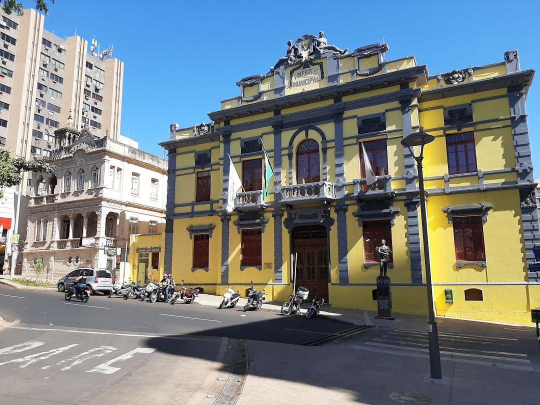 Diretor-geral da Câmara Municipal, Glauco Braz espera que o posicionamento do TCE seja emitido a tempo de realizar o certame antes do período eleitoral  (Foto/Reprodução)