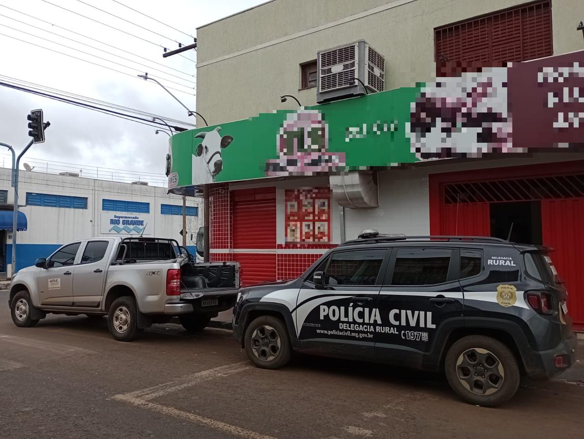 Operação realizada em açougue nesta quarta-feira (19) (Foto/Jairo Chagas)