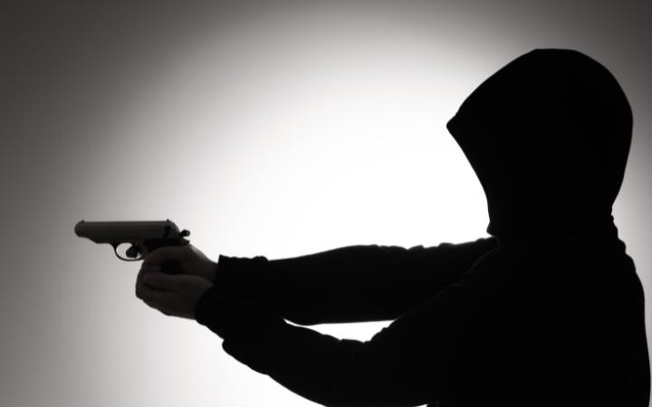 A PM apreendeu uma pistola calibre 9 milímetros, um carregador e 14 cartuchos intactos (Foto/Ilustrativa)